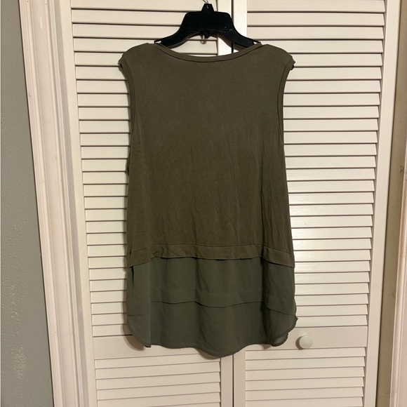 Michael Kors Women's Sleeveless Olive Green Top - Picture 3 of 3